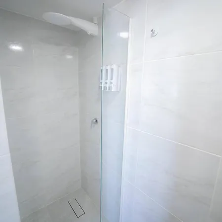 Brand New Luxury Ocean View - 2br